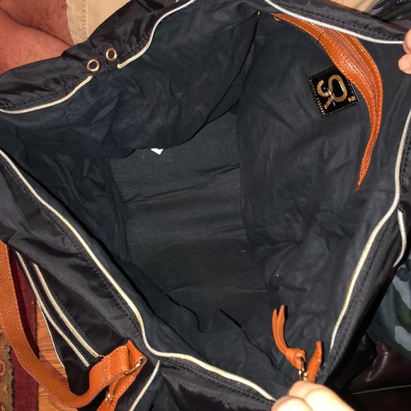 Sondra Roberts convertible duffle bag - Picture 7 of 8
